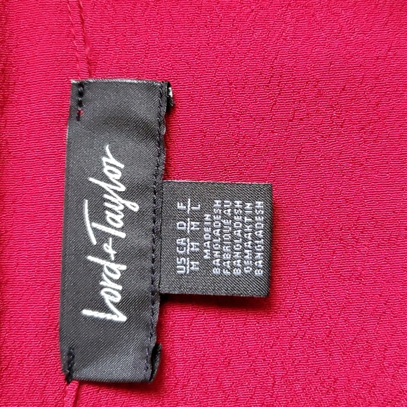 Red blouse - Picture 2 of 3